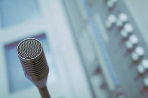 安全に遊べる遊具を点検する会社